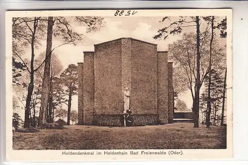 0-1310 BAD FREIENWALDE, Heldendenkmal imHeldenhain