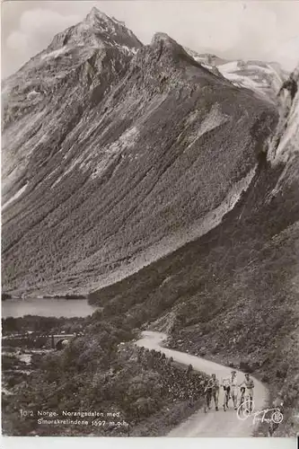 N - Norangsdalen med Smorskretindene 1956