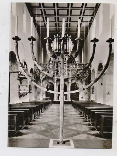 5000  KÖLN, Kirche St. Pantaleon, Langhaus, Siebenarmiger Leuchter