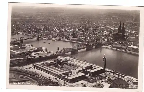 5000  KÖLN - DEUTZ, Messegelände, Bahnhof, Blick auf die linke Rheinseite, Luftaufnahme, 1935