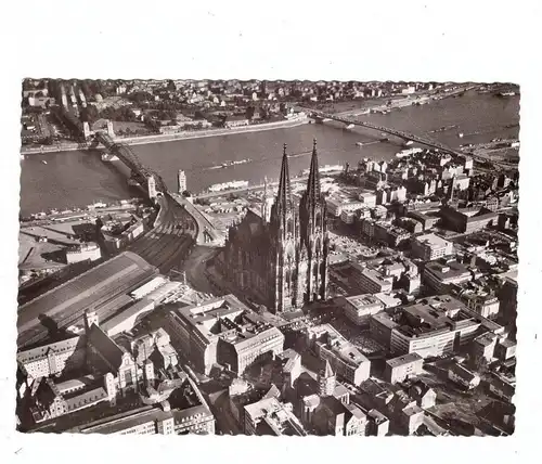 5000  KÖLN, Altstadt, Luftaufnahme mit Kölner Dom Hauptbahnhof und Umgebung, Ende 50er Jahre