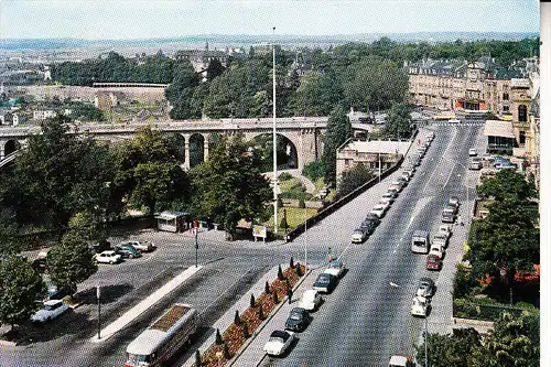 L 1000 LUXEMBURG, Place de la Constiution