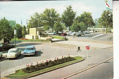 L 1000 LUXEMBURG, Place de la Constitution, US-Automobil, Mercedes Benz