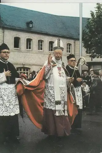 L 6400 ECHTERNACH, Springprozession, Monseigneur l'EVeque de Luxembourg