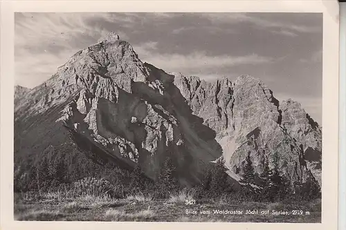 A 6142 MIEDERS, Waldraster Jöchl, Blick auf  Serles