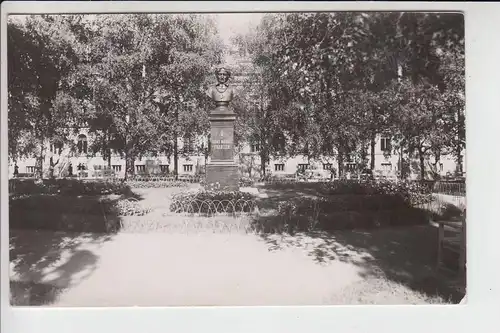 SF 90000 OULU - Photo-AK, 1942, Denkmal Frans-Michael Franzen