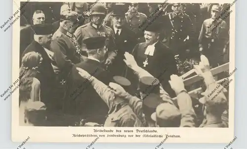 GESCHICHTE - PROPAGANDA III.Reich, Reichspräsident von Hindenburg vor der Nikolaikirche Potsdam