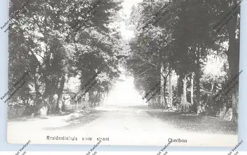 INDONESIA - CHERIBON, Residentiehuis voor straat