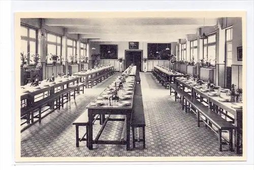 B 2380 RAVELS, O.L. Vrouw...., Eetzaal