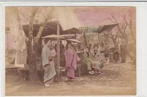 JAPAN - GEISHAS - Color - Photo