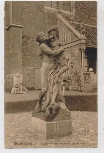 3300 BRAUNSCHWEIG, Statue vor dem Vaterländischen Museum, 1911, Knackstedt & Näther