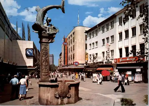 4100 DUISBURG, Münzstrasse, Fussgängerzone, Brunnen, C & A