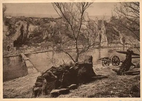 MILITÄR - 1.Weltkrieg, Dinant August 1914, Die zerstörte Brücke, Gemälde von Alfred Bastien