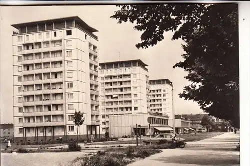 0-4000 HALLE / Saale, Leninallee, Hochhäuser