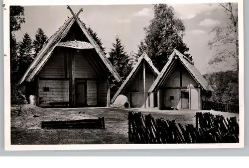 4811 OERLINGHAUSEN, Freilichtmuseum, Germanisch - cheruskischer Hof, 1. Jahrhundert, Wohnhaus, Schmiede- und Töpferhaus