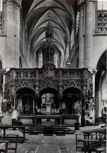 B 2500 LIER, St. Gummaruskerk, Binnenzicht, Altar
