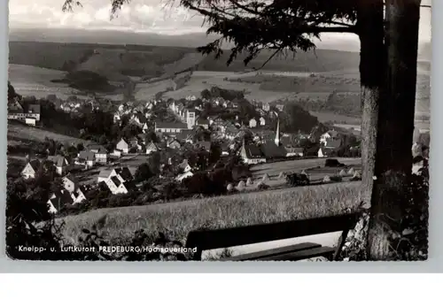 5948 SCHMALLENBERG - FREDEBURG, Blick über den Ort