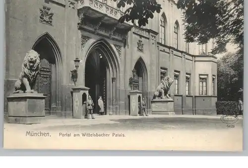 8000 MÜNCHEN, Portal mit Soldatenwache am Wittelsbacher Palais