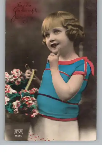 KINDER - Mädchen mit Blumenkorb, 1932