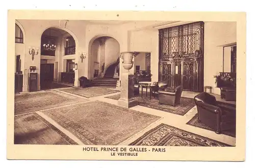 F 75008 PARIS, Hotel Prince de Galles, Vestibule
