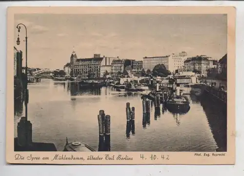 1000 BERLIN, Spree am Mühlendamm, Frachtschiffe, Schlepper, 194...