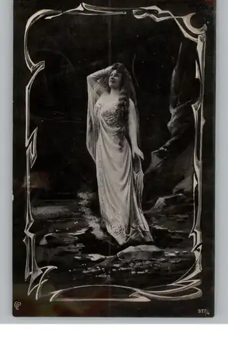 JUGENDSTIL - Frau am Meer, dekorativer Rahmen, 1905