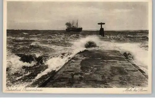 2400 LÜBECK - TRAVEMÜNDE, Mole bei Sturm, Verlag Gärtner