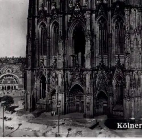 5000  KÖLN, KÖLNER DOM, Westseite, noch deutlich sichtbare Kriegsschäden