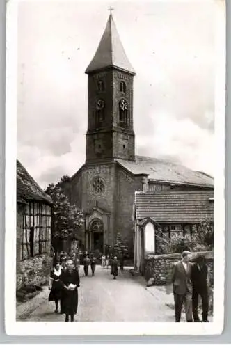 6238 HOFHEIM - MARXHEIM, Sonntagmorgen... die Kirche ist aus.
