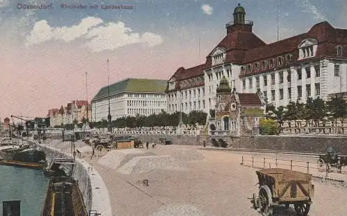 BINNENSCHIFFE - RHEIN, Frachtschiffe werden beladen, Düsseldorf Landeshaus, 1919