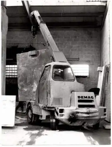 TECHNIK - DEMAG MOBILKRAN, Photo 24 x 18 cm