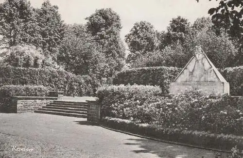 4178 KEVELAER, Marienpark, Schutzmantel Madonna, 1960