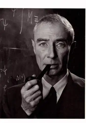 BERÜHMTE PERSÖNLICHKEITEN - J. ROBERT OPPENHEIMER, Photograph Philippe Halsmann 1983