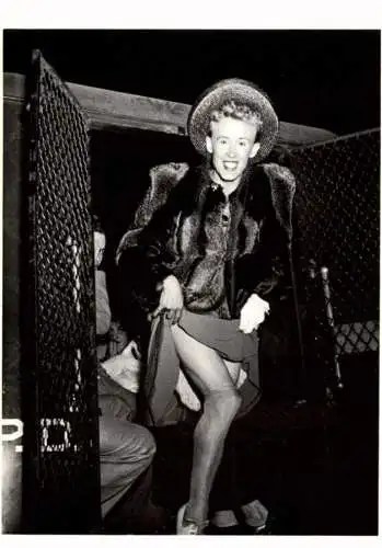 EROTIC - GAY, Transvestite in Police Van 1941, Photograph Weegee, Galerie Zabriskie 1981