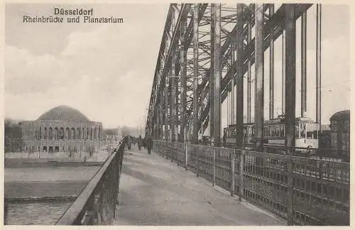 4000 DÜSSELDORF, Rheinbrücke / Planetarium, Strassenbahn Linie 4