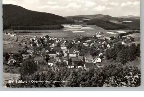 5942 KIRCHHUNDEM - OBERHUNDEM, Blick auf den Ort, Verlag Gehring