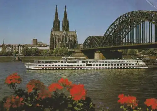 BINNENSCHIFFE - RHEIN, Kabinenfahrgastschiff "BRITANNIA" vor Köln