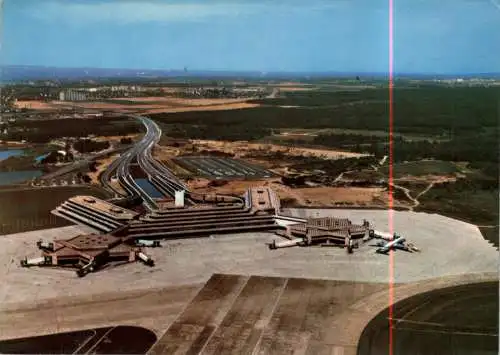 [Ansichtskarte] 5000 KÖLN - WAHN, Flughafen / Airport KÖLN - BONN, Luftaufnahme, Vorfeld, Autobahnzubringer. 