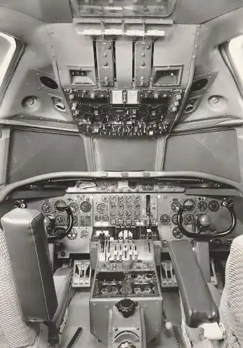 [Ansichtskarte] FLUGZEUGE / AIRPLANE - DOUGLAS DC8 Cockpit, SWISSAIR. 