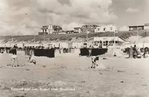 [Ansichtskarte] NOORD - HOLLAND - EGMOND aan Zee, Stra nd voor Boulevard, 1958, kleen hoekje. 