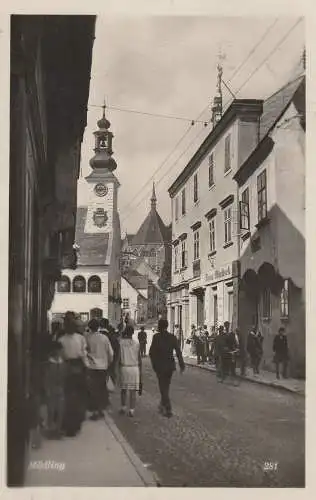 [Ansichtskarte] A 2340 MÖDLING, Herzoggasse, Feinkost Windisch, Bahnpost Wien - Passau, 1938. 