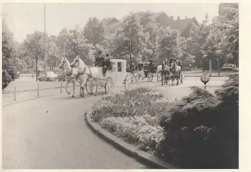 [Ansichtskarte] 5100 AACHEN, Hochzeitskutschen, Photo-AK, Photo Jürgen Schmidt - Aachen. 