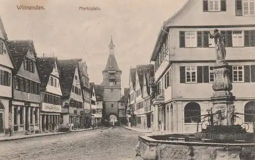 [Ansichtskarte] 7056 WINNENDEN, Marktplatz, Gasthaus zum Ochsen, Brunnen, 1918. 