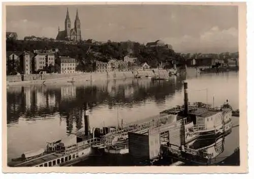 [Ansichtskarte] BINNENSCHIFFE - MOLDAU, "PRAHA" am Anleger vor Prag. 