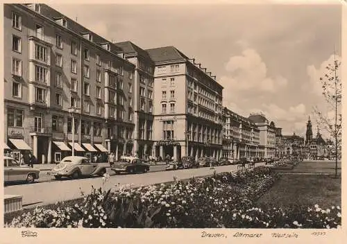 [Ansichtskarte] 0-8000 DRESDEN, Altmarkt Westseite, Oldtimer, Verlag Walter Hahn. 