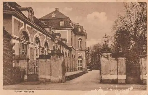 [Ansichtskarte] 0-8601 NESCHWITZ, Schloss, kl. Oberflächenmängel. 