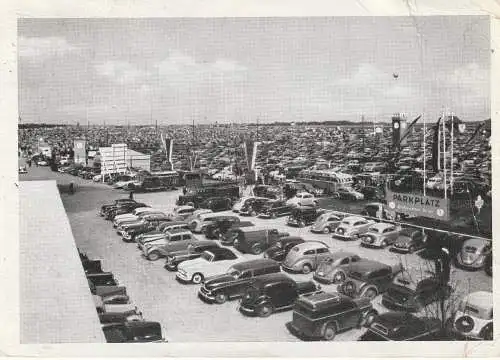 [Ansichtskarte] AUTOMOBIL - OLDTIMER, OLDTIMER, Parkplatz Hannover Messe 1953. 