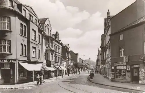 [Ansichtskarte] 5200 SIEBURG, Kaiserstrasse, 1958, da gibt es  noch Parkplätze. 