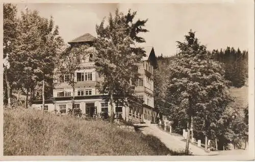 [Ansichtskarte] NIEDER - SCHLESIEN - KRUMMHÜBEL - BRÜCKENBERG / KARPACZ, Hotel Weisses Rössl, Verlag Kleeberg. 