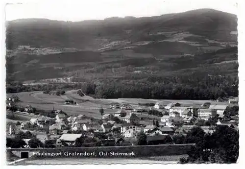 [Ansichtskarte] A 8232 GRAFENDORF bei Hartberg, Blick über den Ort. 